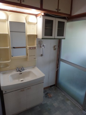 【洗面所】 | 玉名市築地　中古住宅 | 忙しい朝には欠かせない洗面所です