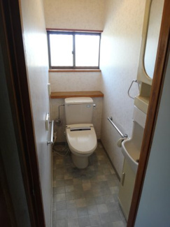 【トイレ】 | 玉名市築地　中古住宅 | ゆったりとした空間のトイレです