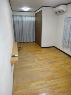 【洋室】 | 玉名市築地　中古住宅 | 広々とした洋室です