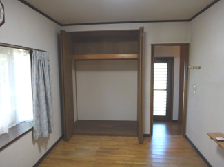 【洋室】 | 玉名市築地　中古住宅 | 個人の部屋や寝室として使える洋室です