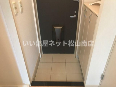 【玄関】 | シェルル南方