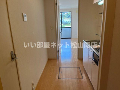 【内装】 | シェルル南方