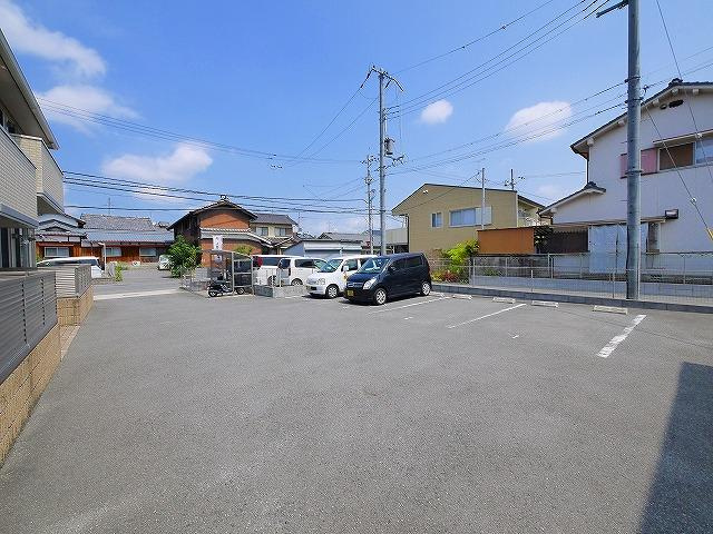 グランシャリオⅡの駐車場|駐車場です