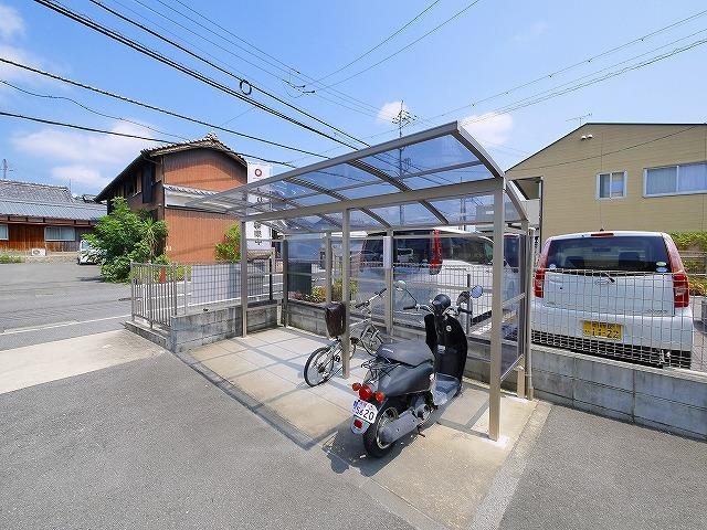 グランシャリオⅡのその他共用部分|出入りがしやすい駐輪場