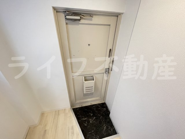 サンライトコーポの玄関|ゆったりとした玄関です