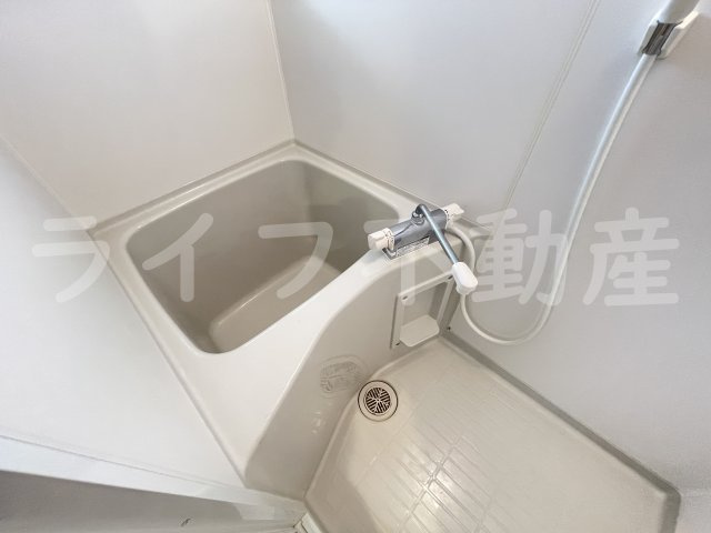 サンライトコーポの浴室|お風呂で日々の疲れを落としましょう