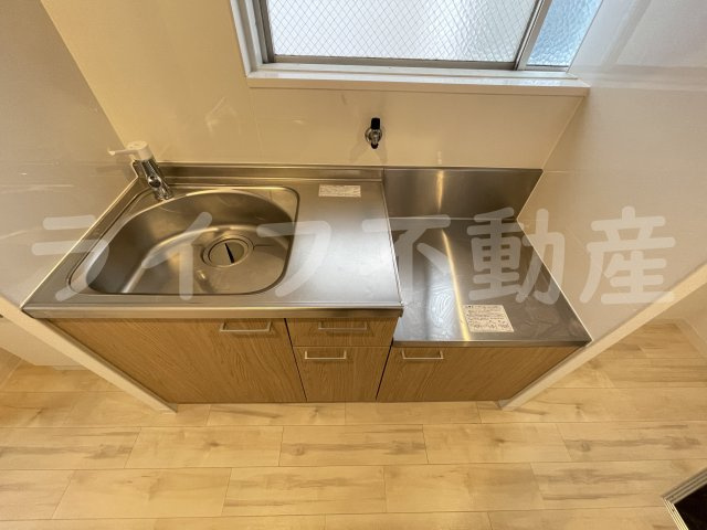 サンライトコーポのキッチン|お料理しやすいキッチンです