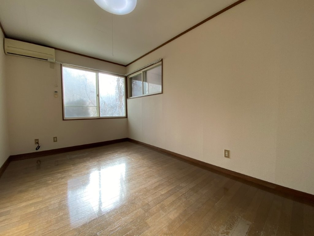 アーバンエステートの内装