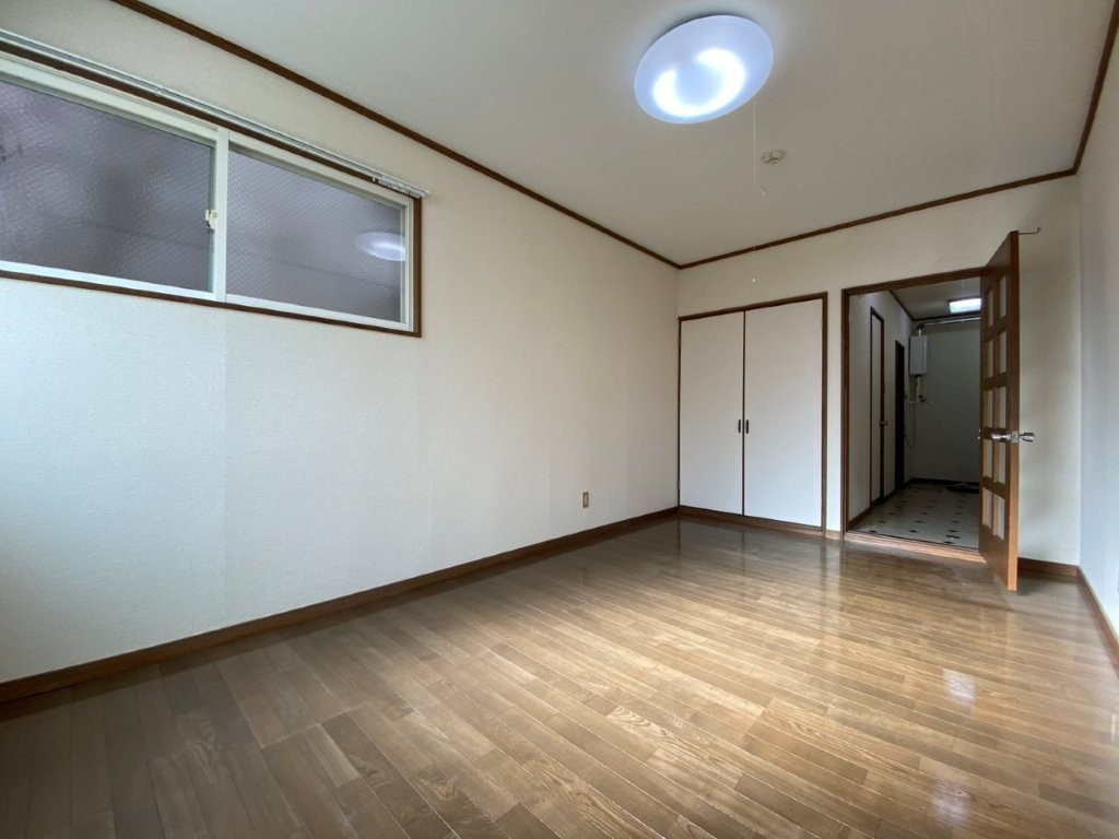 アーバンエステートの内装