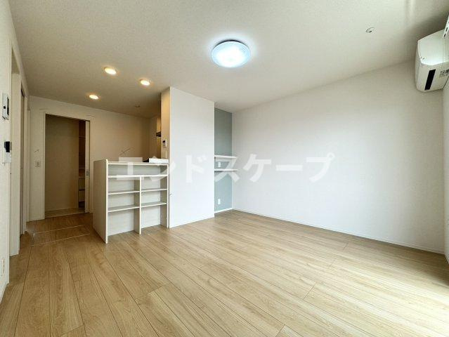 ローズAの居間・リビング|高崎、前橋、伊勢崎エリアのお部屋探しはエンドスケープまで！お客様の理想お聞かせ下さい♪