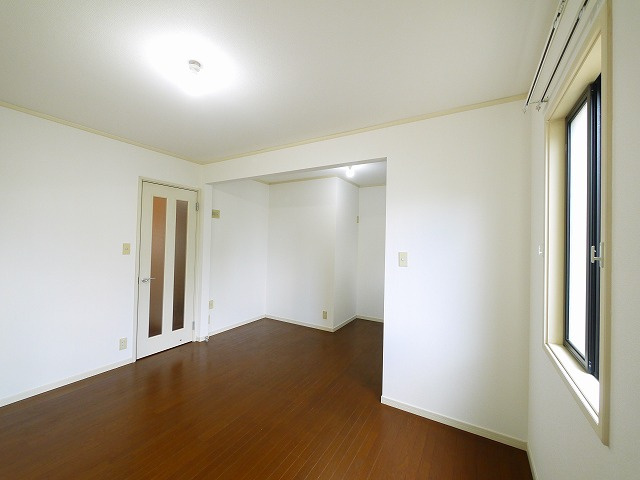 サンメゾネットの居間・リビング|おしゃれな居間です