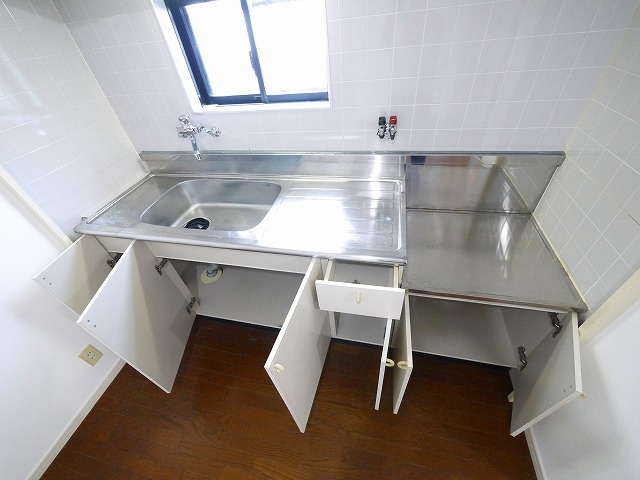 サンメゾネットのキッチン|きれいなキッチンです