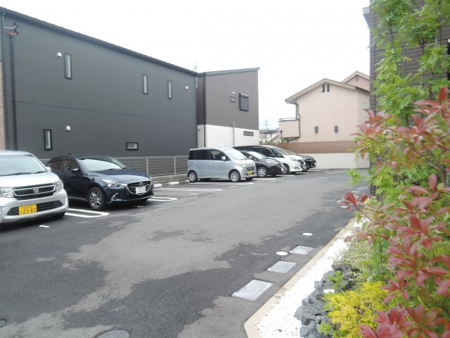 セジュールドソレイユの駐車場