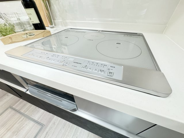 エコで安心、IHクッキングヒーター！お掃除楽々！エコキュートで電気代を抑制できます