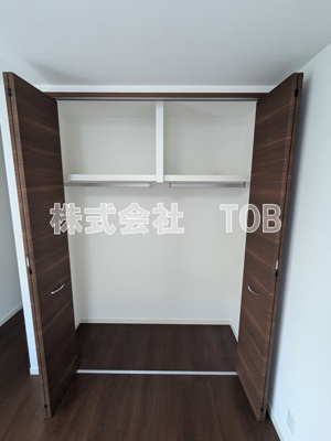 【収納】 | 世田谷区上北沢５丁目　貸戸建て | 1F5.9帖洋室　収納