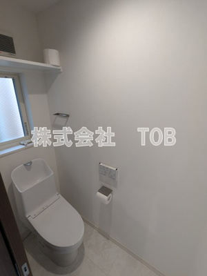 【トイレ】 | 世田谷区上北沢５丁目　貸戸建て | 1Fトイレ