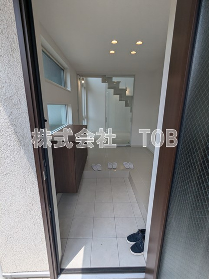 【玄関】 | 世田谷区上北沢５丁目　貸戸建て