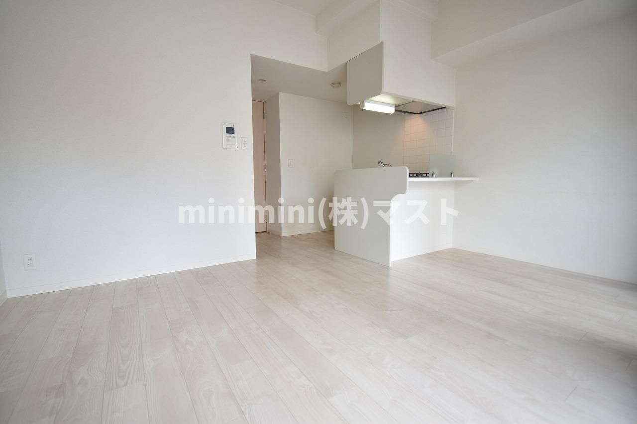 プレサンス上町台リベルテの居間・リビング