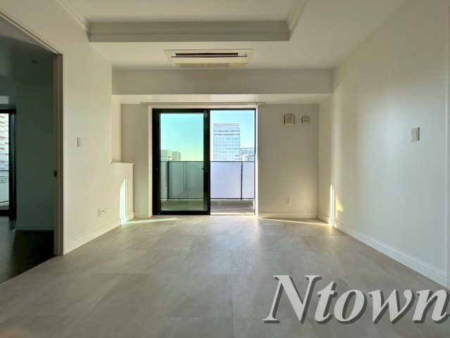 【その他】 | さくらHills NISHIKI Platinum Residence | ゆったりとした居間です