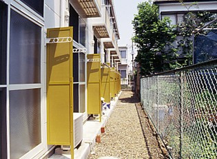 レオパレス丸山のバルコニー