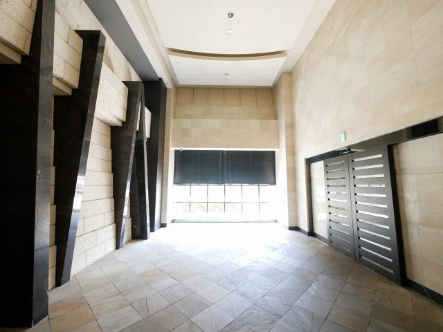 S-RESIDENCE難波EASTのロビー