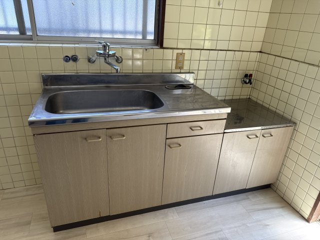 富士才戸建のキッチン