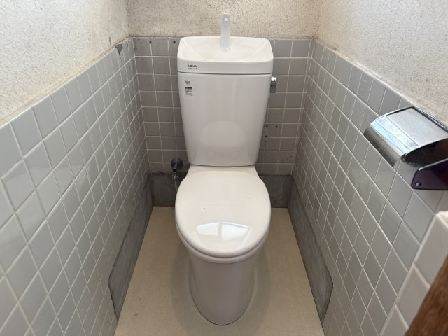 富士才戸建のトイレ
