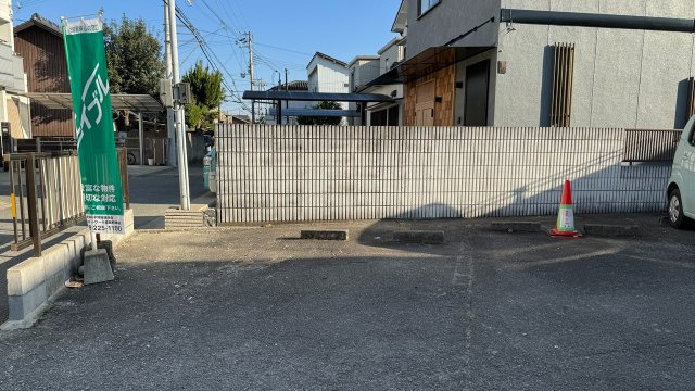 富士才戸建の駐車場