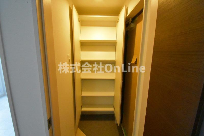 ルミエール若江岩田の収納