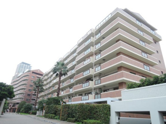 【外観】 | 【西福岡マリナタウンウェーブコースト5番館】海がすぐそばのマンションです♪少しでも気になる方はすぐにご連絡ください。住宅ローン・その他ご質問等いつでもお待ちしております。