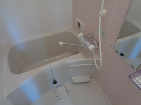 M・テラス海岸通　A棟の浴室