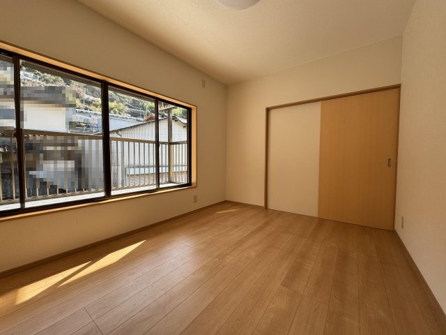 高知市神田　中古戸建ての洋室