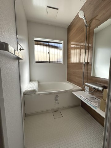 高知市神田　中古戸建ての浴室