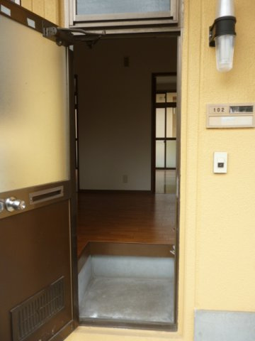 双葉ハイツの玄関|（別部屋の写真です。現況優先）