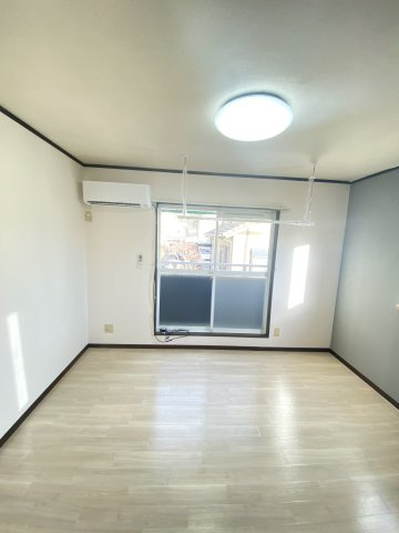 グリーンヒル壱番館の洋室|広々とした洋室です