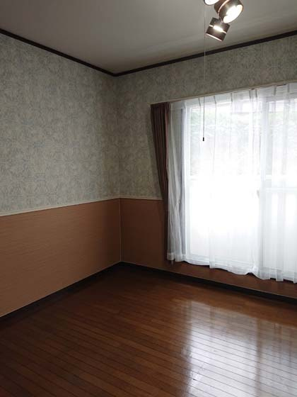 グリーンヒル弐番館の洋室|コンパクトで使いやすい洋室です