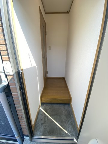 リトルハイツAの玄関
