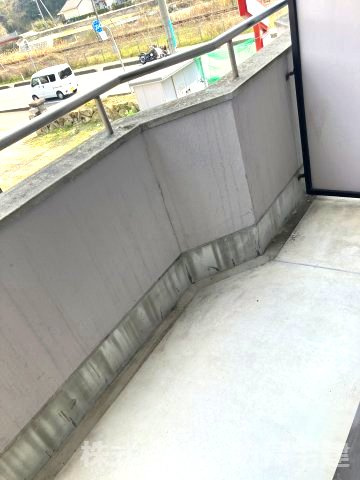 シャトル三の宮のバルコニー|広々としたバルコニーです