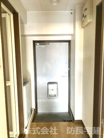 シャトル三の宮の玄関|シンプルで使いやすい玄関です