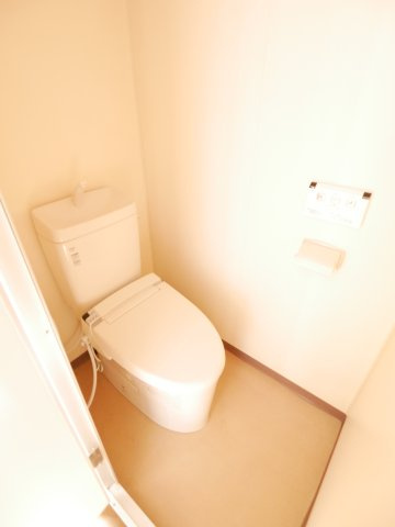シャトル三の宮のトイレ|トイレです