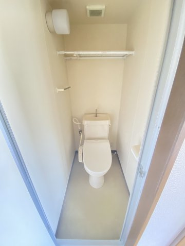 シャトル三の宮のトイレ