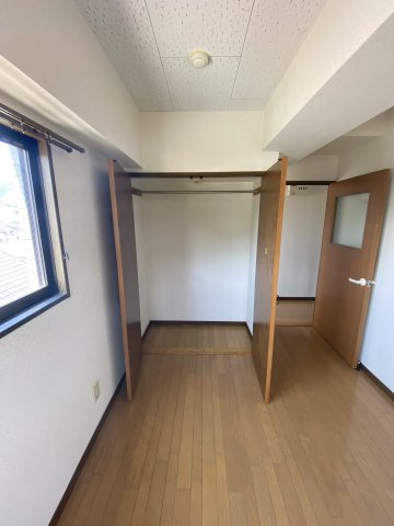 シャトル三の宮の収納