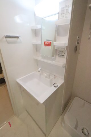 ソレイユ湘南Ⅵの独立洗面台