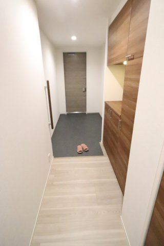 ソレイユ湘南Ⅵの玄関