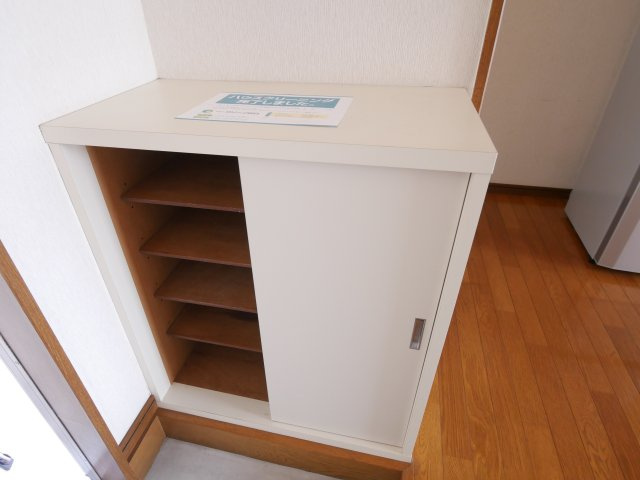 アンジュシャトーの収納|靴箱