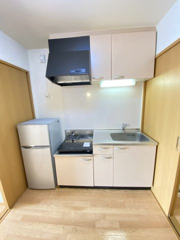 エスペランサのキッチン|102号室は左右対称です。