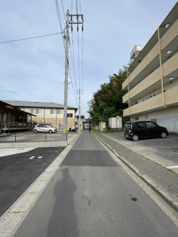 郡山市桜木2期の前面道路含む現地写真