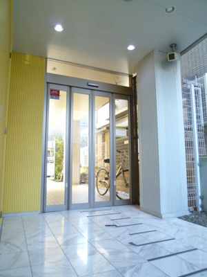 ★建物入り口★