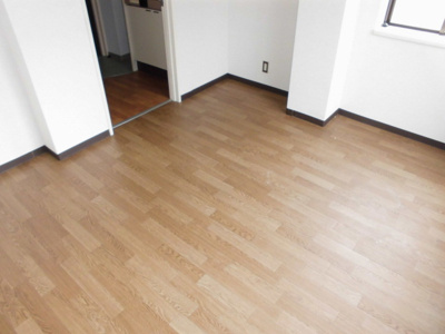 【洋室】 | ロイヤルヴィラ