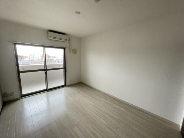 ル・プルミエの居間・リビング